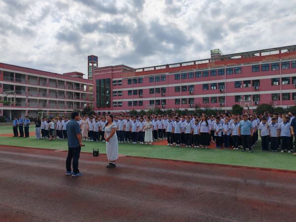 班主任報告班級學生疏散情況.jpg